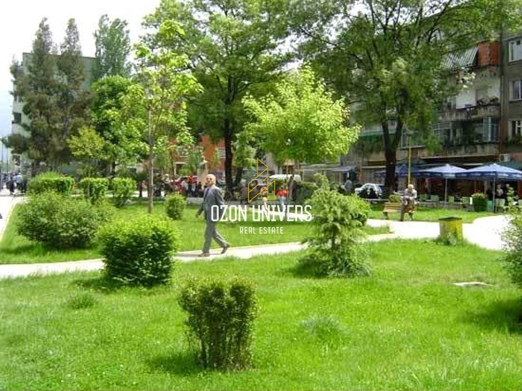 Ambient biznesi për qira Pranë Lulishtes Çajupi, perballë Ish Ekspozitës!
