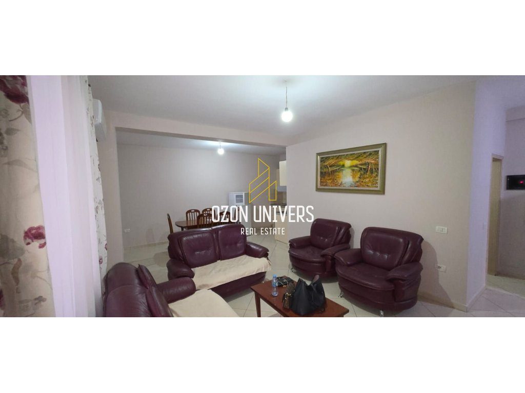 Apartament 2+1 Për Qira në Yzberisht!