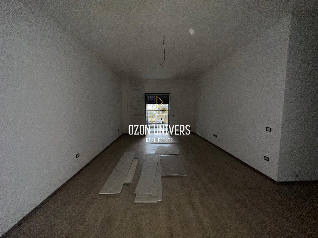 Apartament 2+1+2 për shitje, Sauk i Vjetër!