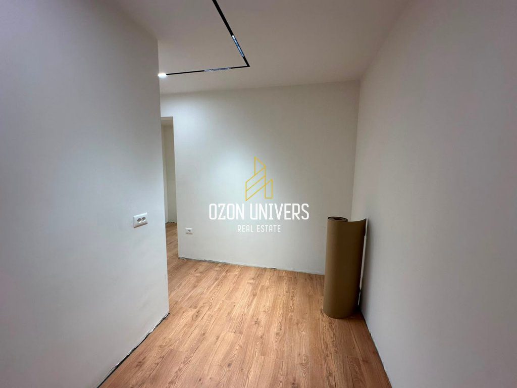 Apartament për zyra 2+1+2 për qira, Ish Ekspozita ! 3