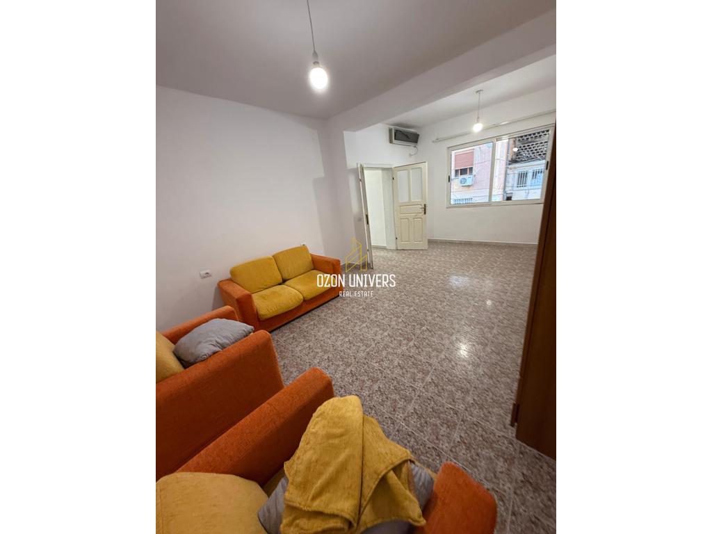 Ambient Biznesi për qira tek Myslym Shyri! 4