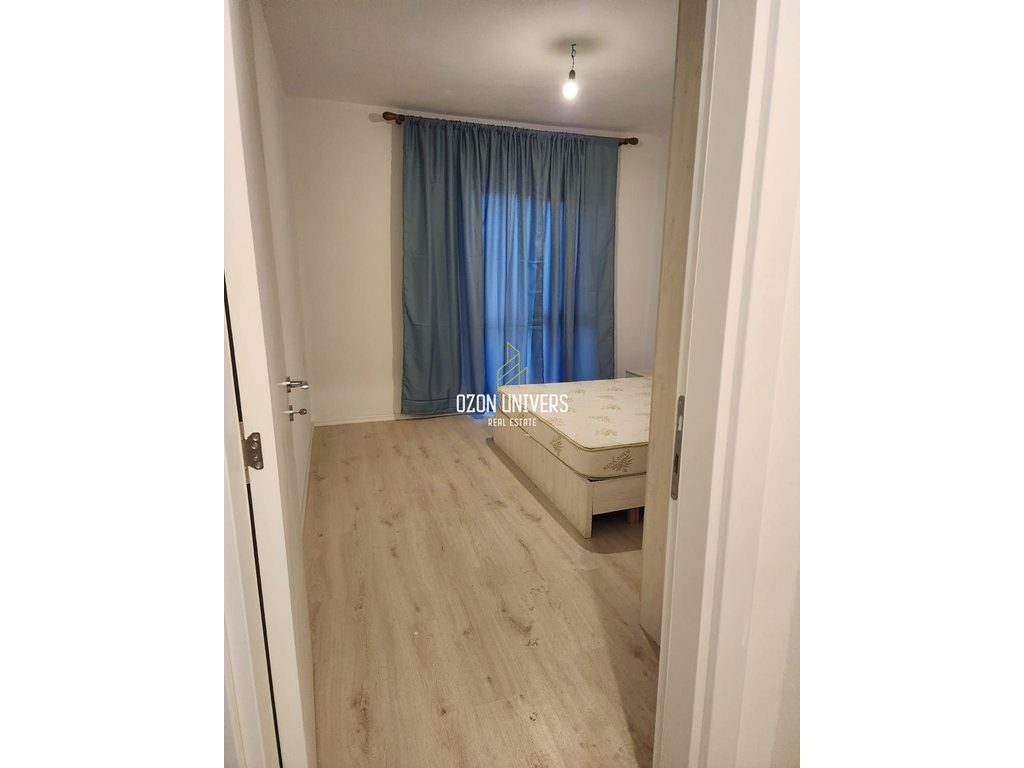 Apartament 2+1+post parkimi për qira, tek Univers City 3