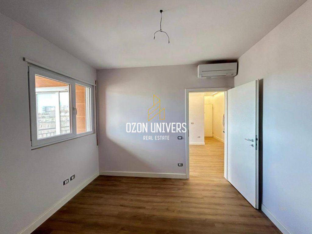 Apartament 2+1+Parkim në shitje pranë Shkollës së Kuqe. 4