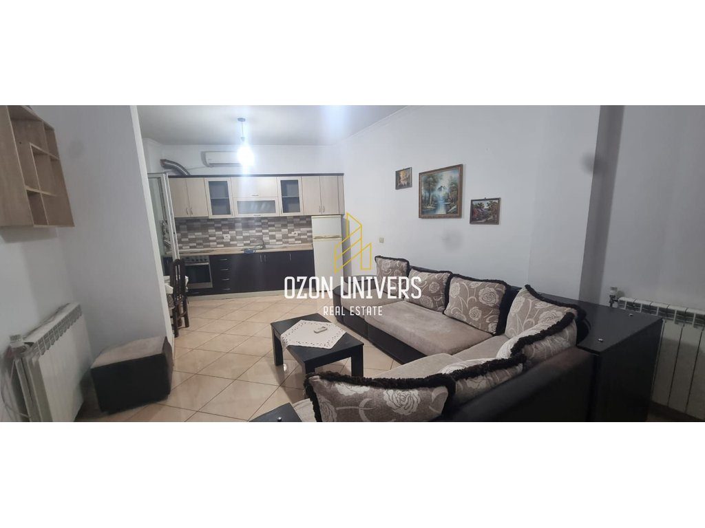 Apartament 1+1 me Qira, tek Kryqëzimi i Varri Bamit
