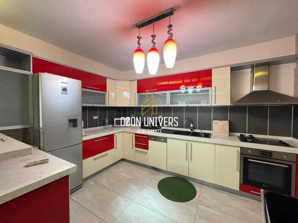 Apartament 2+1+2 për qira tek Komuna e Parisit! 3