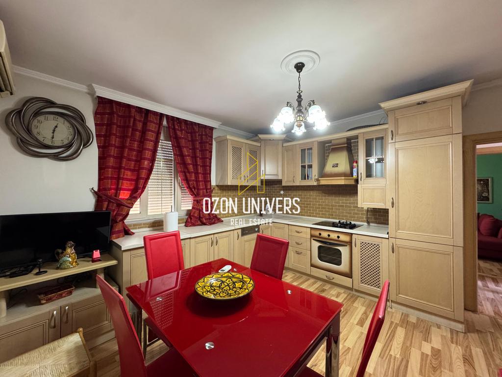 Apartament 2+1 për qira tek Rruga Fortuzi, Qendër!