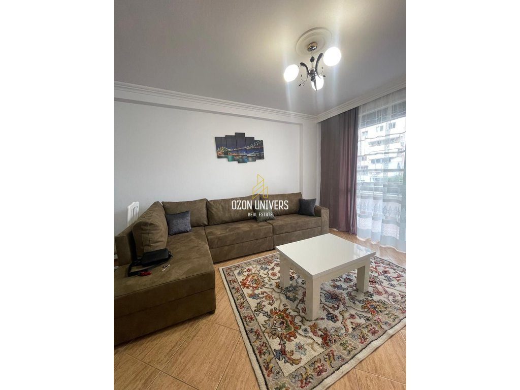 Apartament 2+1+2 për qira, tek Komuna e Parisit!