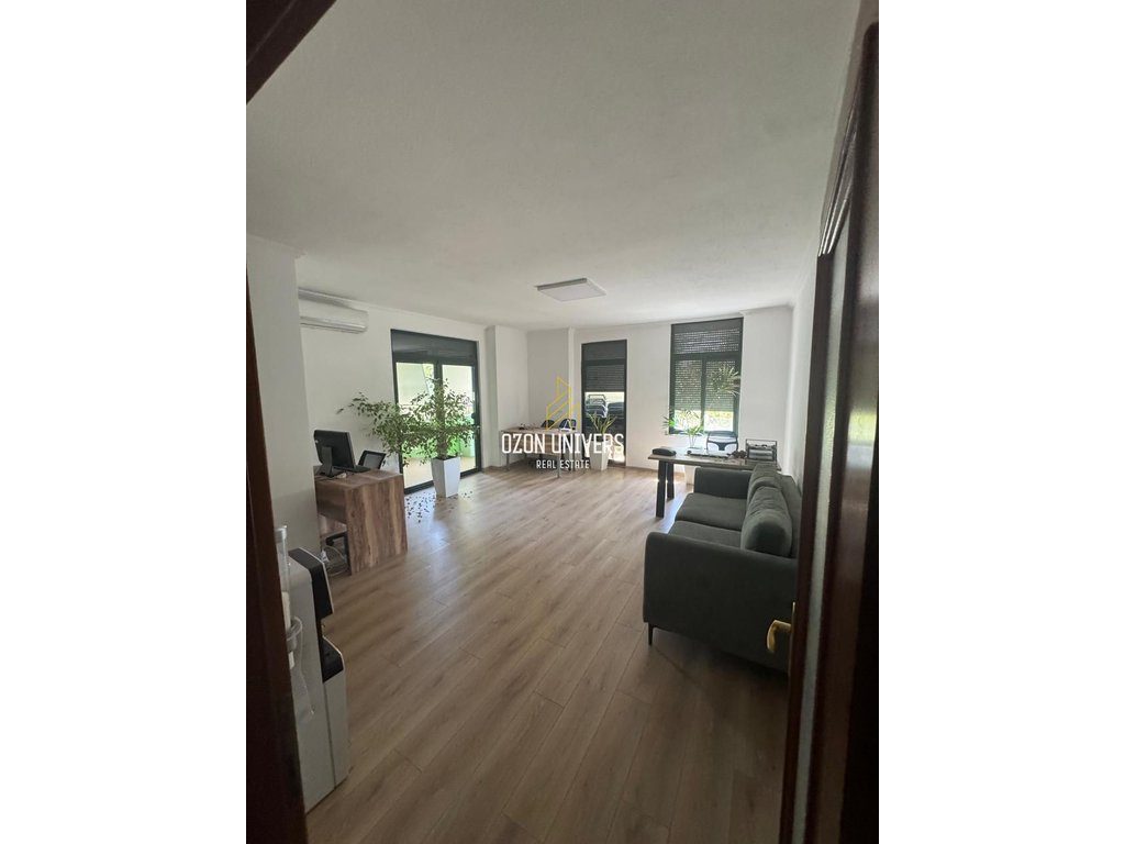 Apartament 2+1+2 me qira për biznes tek Ish Ekspozita !