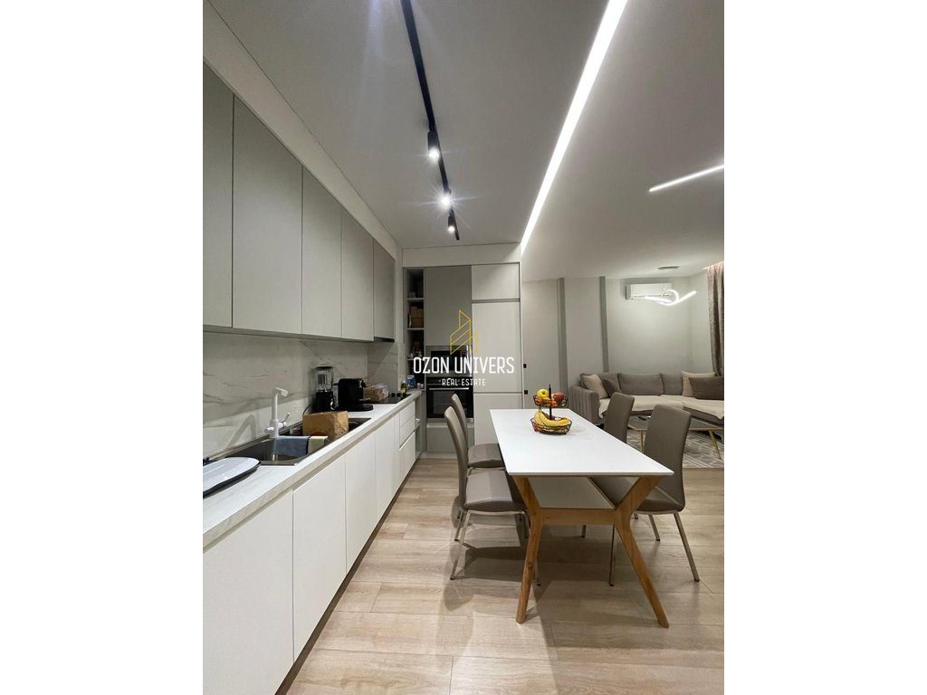 Apartament 2+1+2 për qira, tek Rruga e Kosovarëve! 2