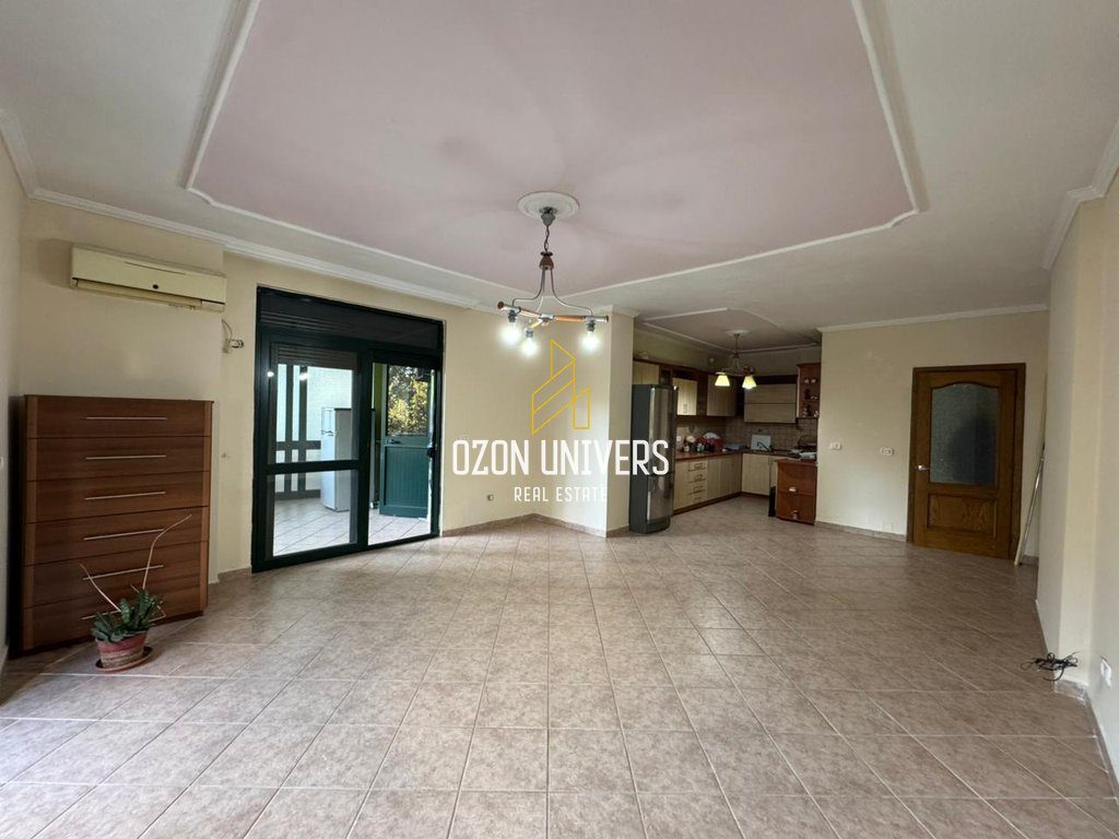 Apartament 3+1+2 me qira për biznes tek Ish Ekspozita! 2