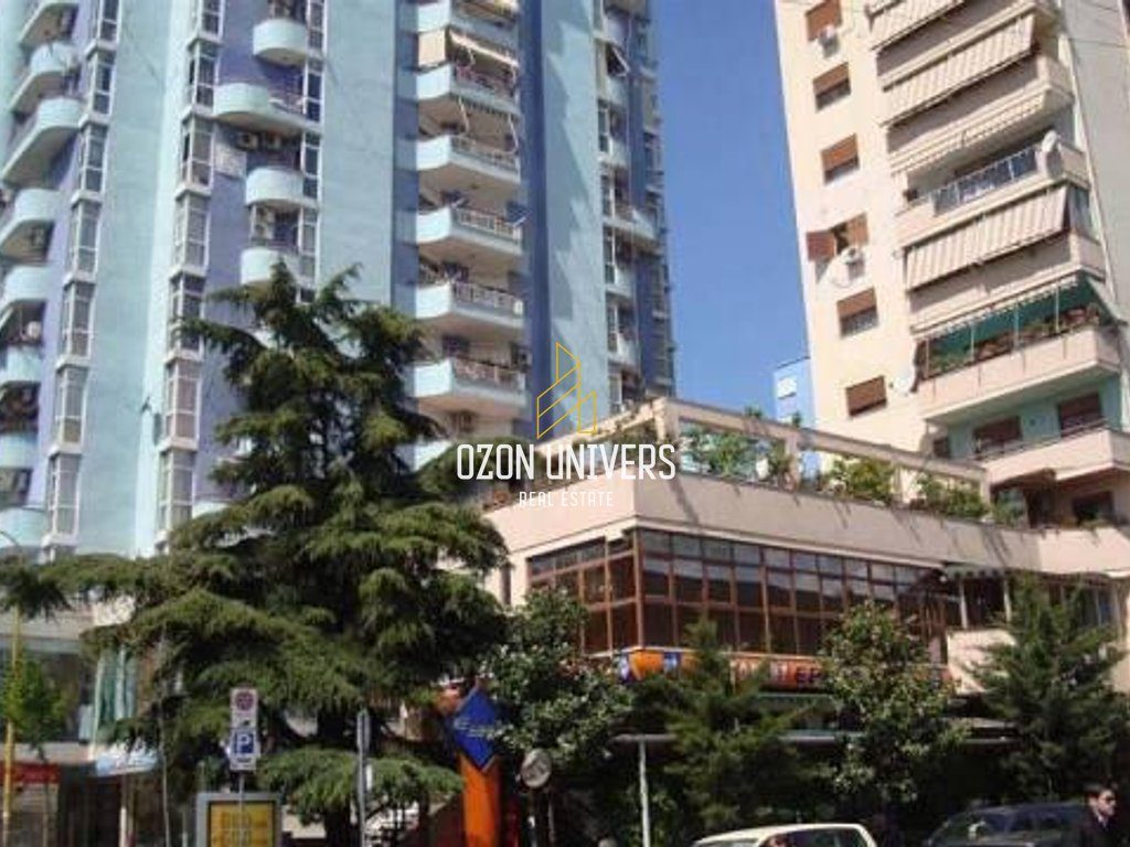 Ambient Biznesi me Qira – Tek Ish Ekspozita, Tiranë