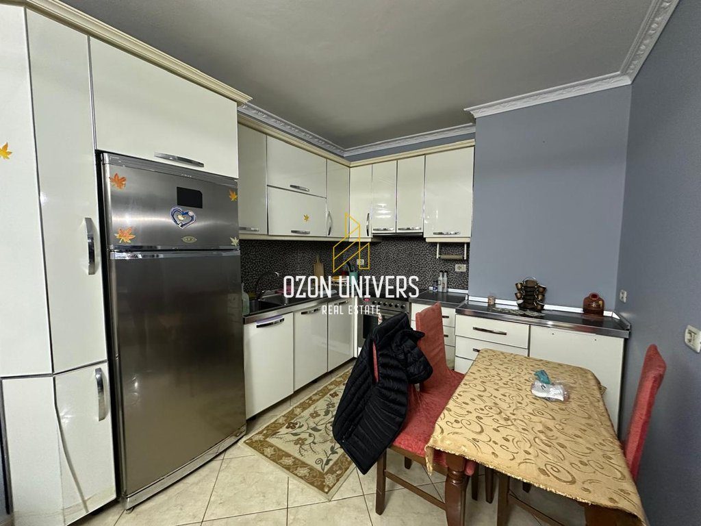 Apartament 1+1 për qira, tek Rruga Jordan Misja ! 2