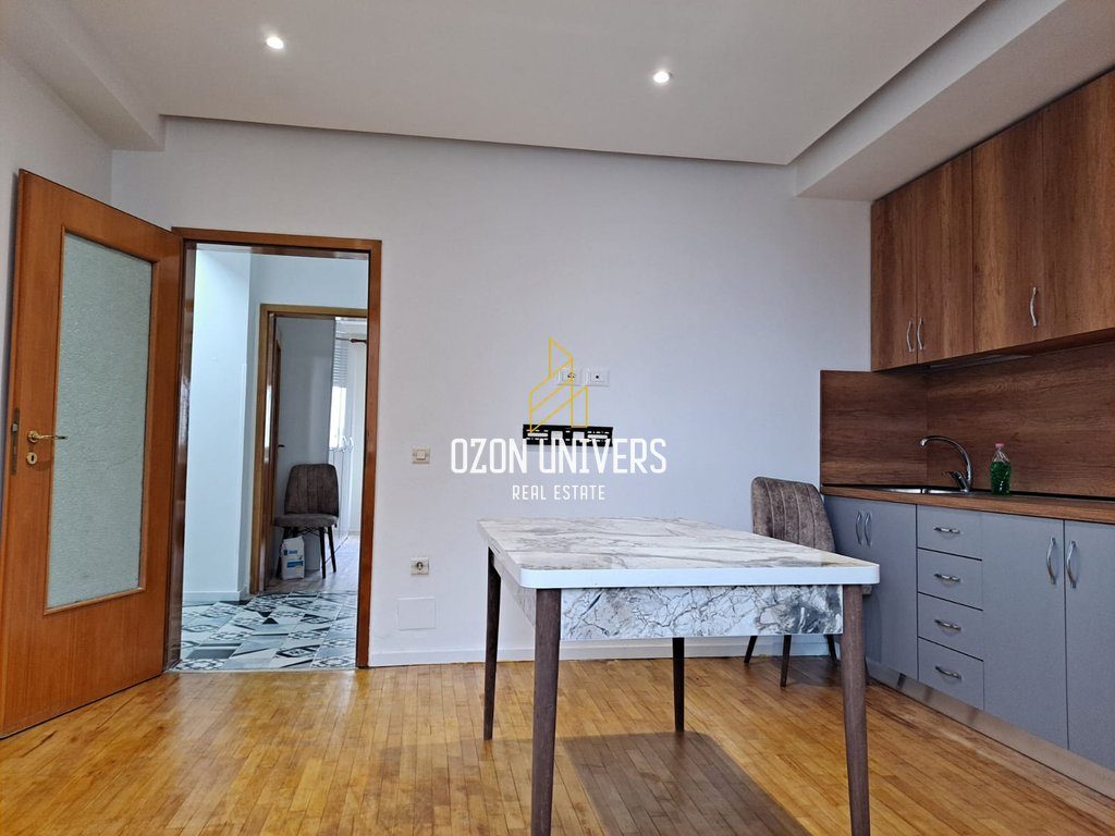 Apartament 2+1 për qira, tek Ish restorant Durrësi 2