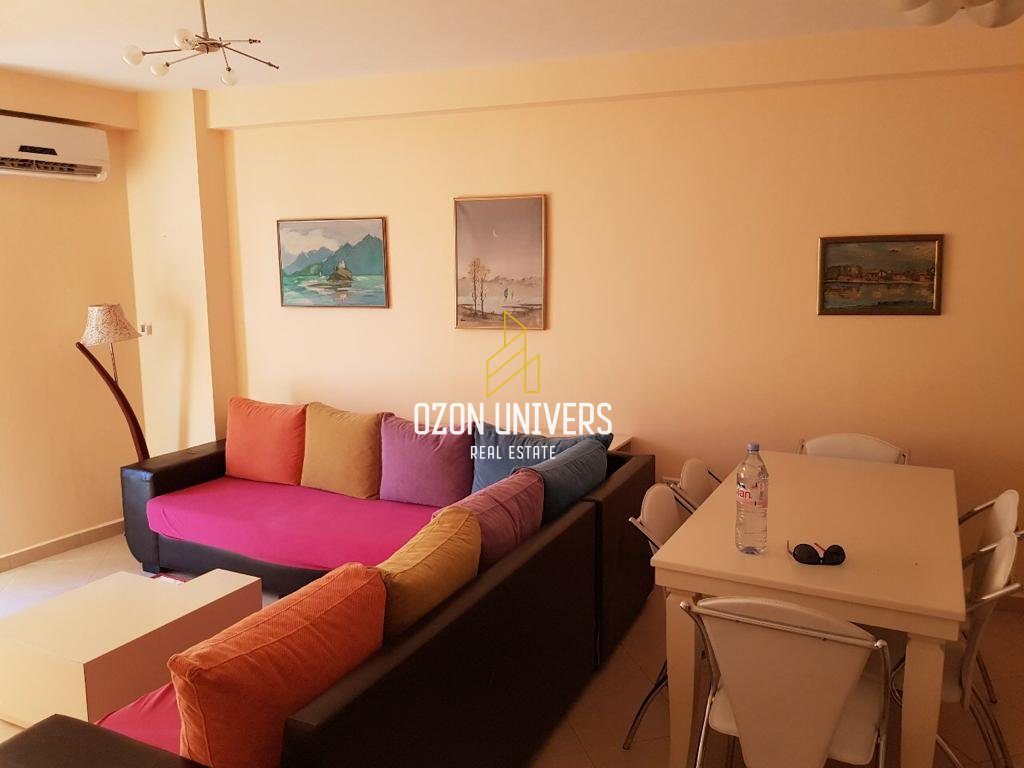 Apartament 2+1+2 me qira, tek Rruga e Barrikadave! 3