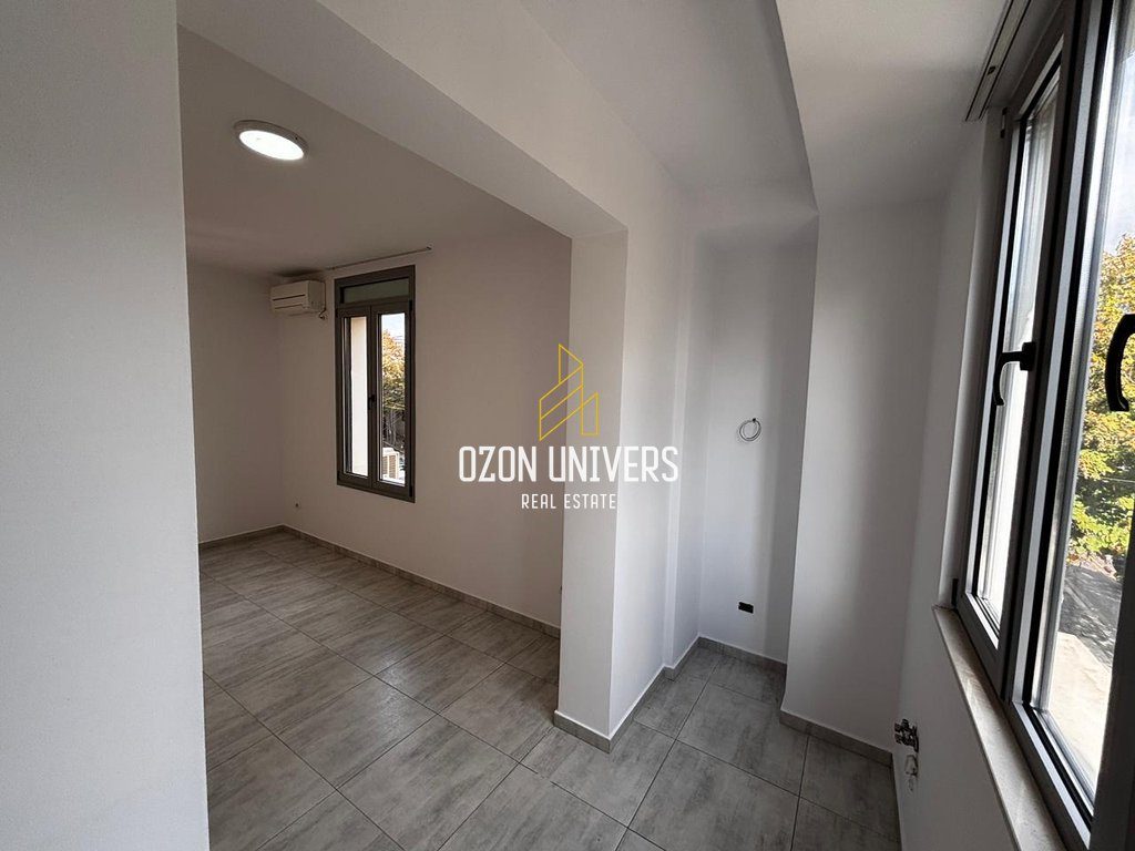 Apartament 2+1 Për Biznes me Qira tek Rruga e Dibrës! 4