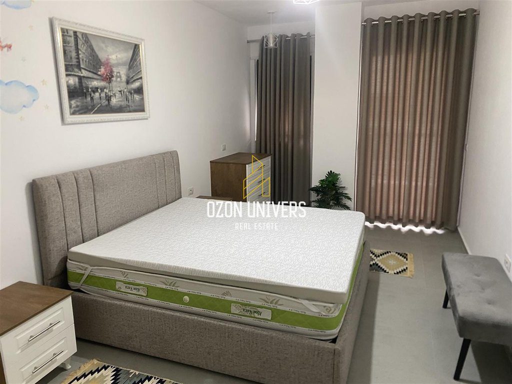 Apartament 1+1+parking për qira, në Rrugën e Durrësit 3