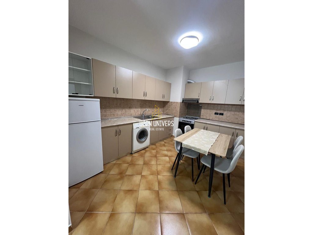 Apartament 1+1 për Qira, pranë Sheshit Willson! 2