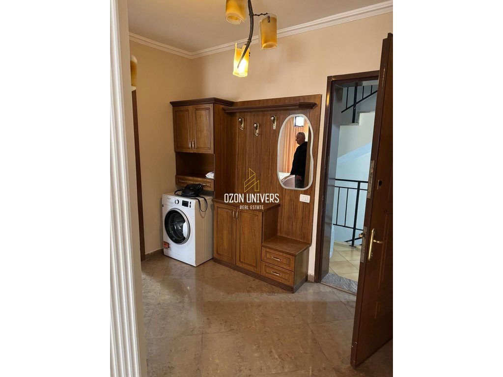 Apartament 1+1 për qira, Sheshi Willson pranë Postës Shqiptare ! 3