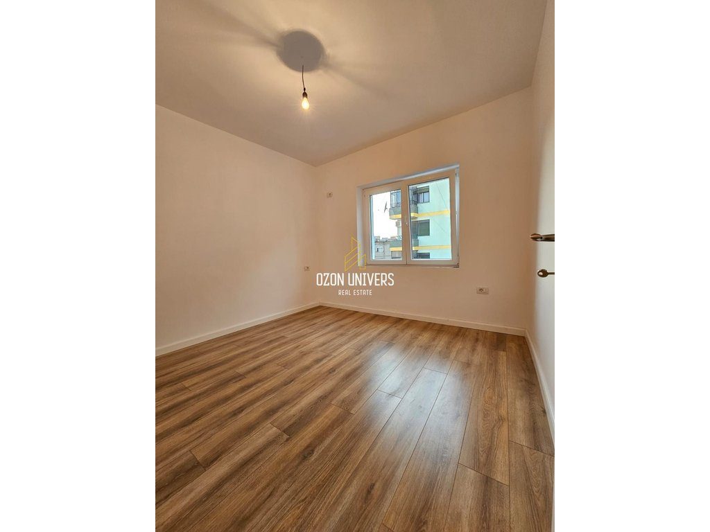 Apartament 1+1 për shitje tek Mozaiku i Tiranës, pranë Zogut të Zi!