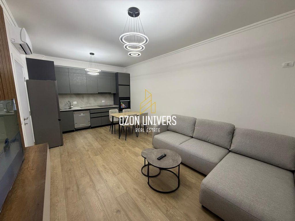 Apartament 1+1 për qira, tek Komuna e Parisit! 2
