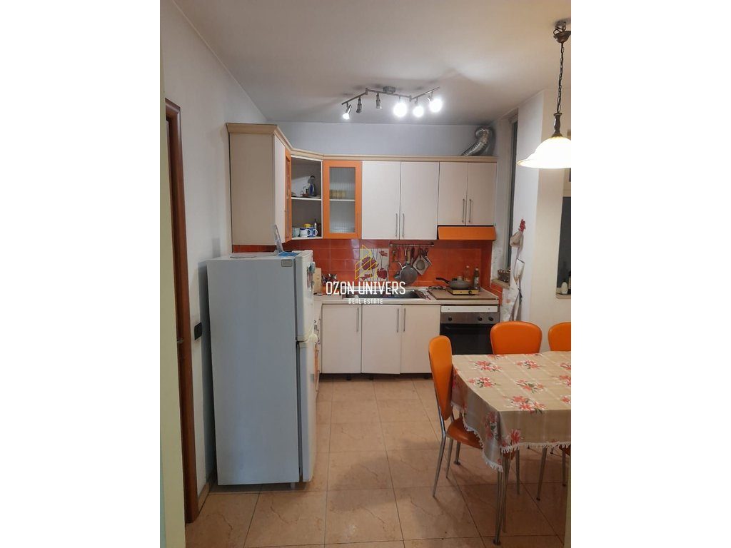 Apartament 2+1 me qira pranë Drejtorisë së Policisë 2