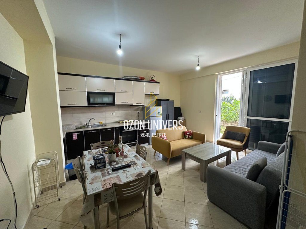 Apartament 1+1 me post parkmi për qira në Shkozë! 2