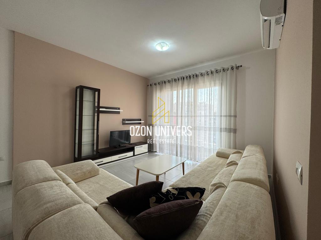Apartament 1+1+Parking për qira tek Pazari i Ri, pranë Qendrës Linkoln! 3