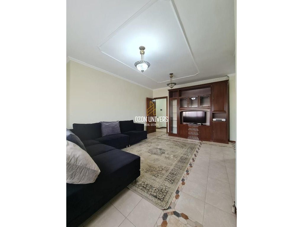 Apartament 3+1 për qira tek Bulevardi Zogu I Parë!