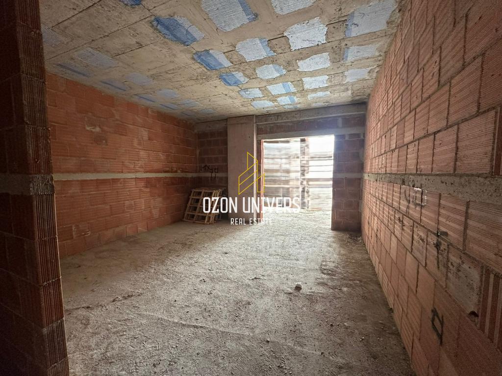 Apartament 1+1 për shitje tek ish Fusha e Aviacionit !