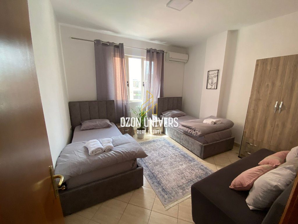Katër dhoma konvikti për qira tek Ring Center! 3