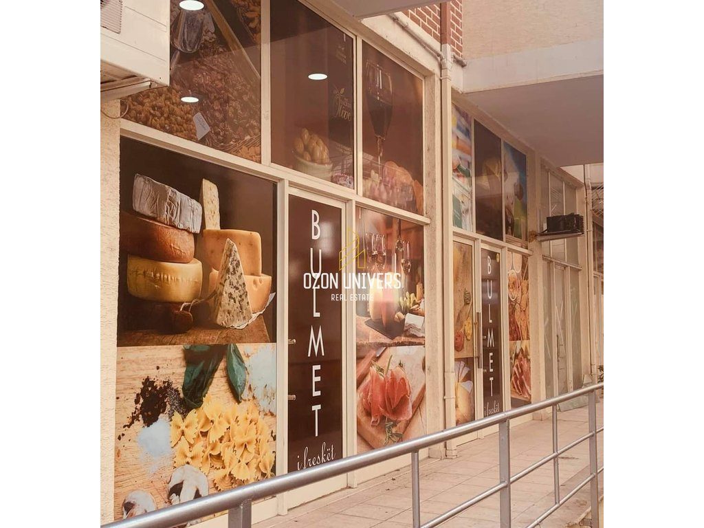 Dyqan për Shitje – Tek Fresku, Buzë Rrugës Kryesore 3
