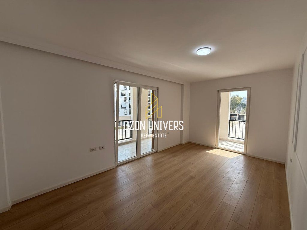 Apartament 2+1+2 për Qira tek Rruga e Qelqit, Kombinat! 3