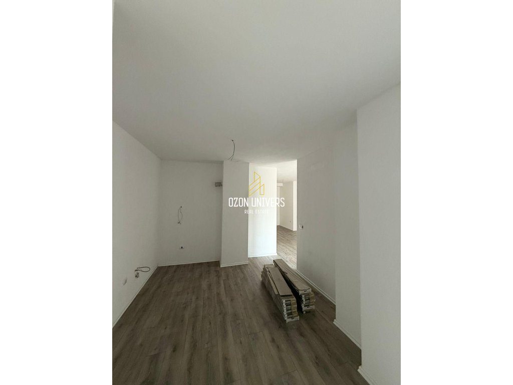 Shitet Apartament 2+1+2 në Zog të Zi! 4