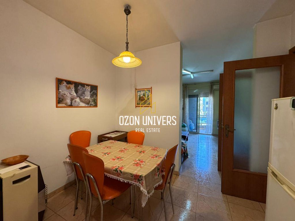 Apartament bosh 2+1+2 me qira, vetëm për biznes tek Drejtoria e Policisë, Myslym Shyr! 4