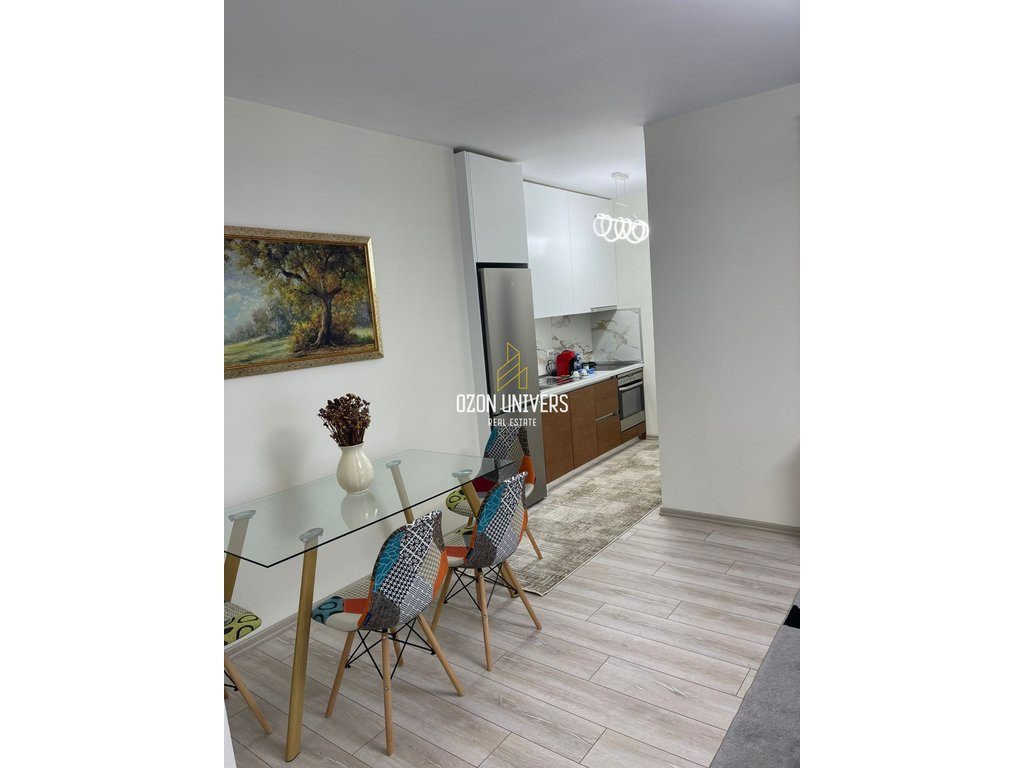 Apartament 1+1 për qira në Rrugën e Kosovarëve 3