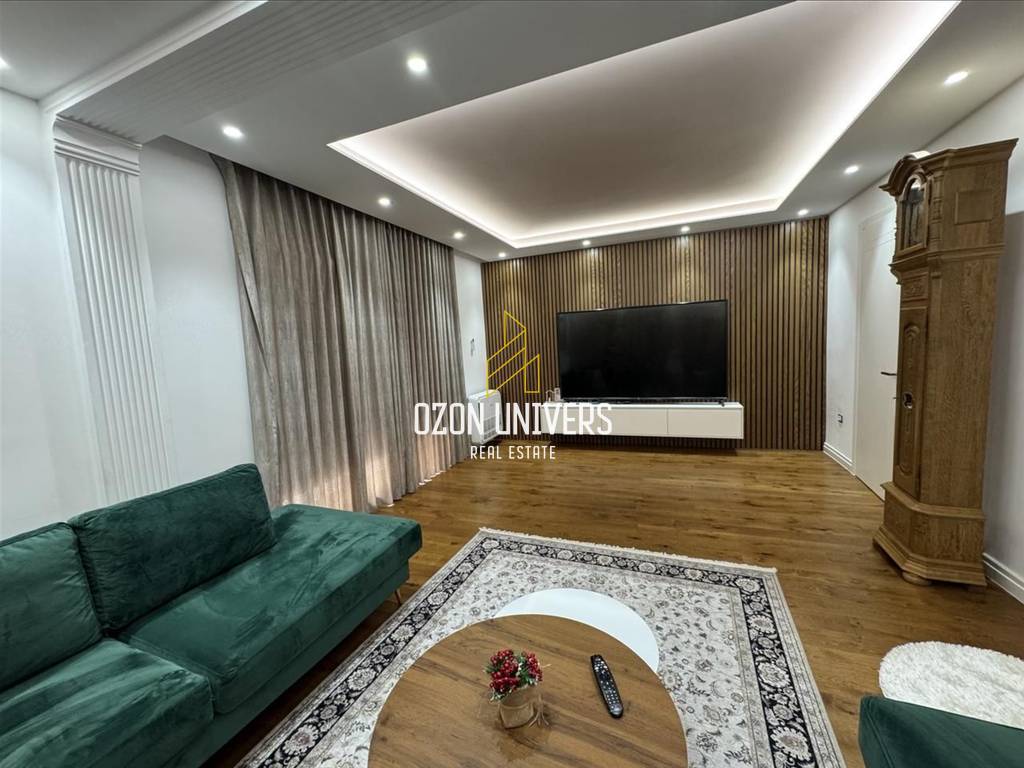 Vilë për qira, pranë Univers City,Laknas! 2