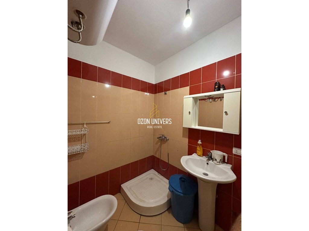 Apartament 1+1 për qira në Yzberisht! 4