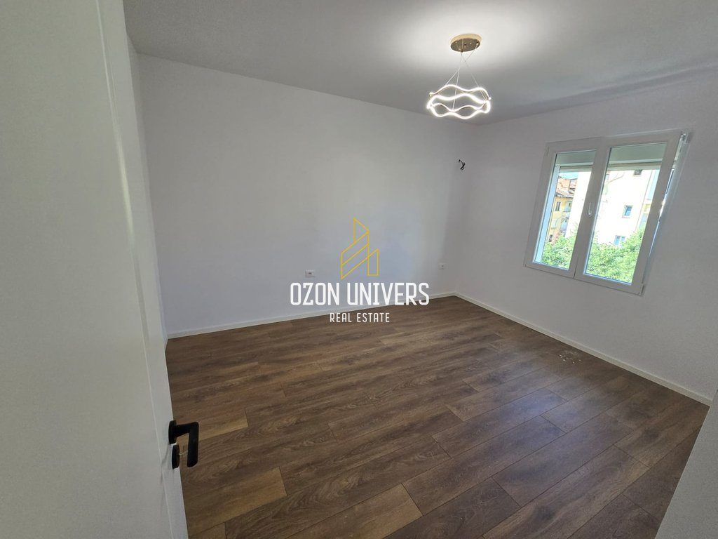 Shitet Apartament 2+1+2 te Myslym Shyri – Pranë Shkollës “Pjetër Budi”