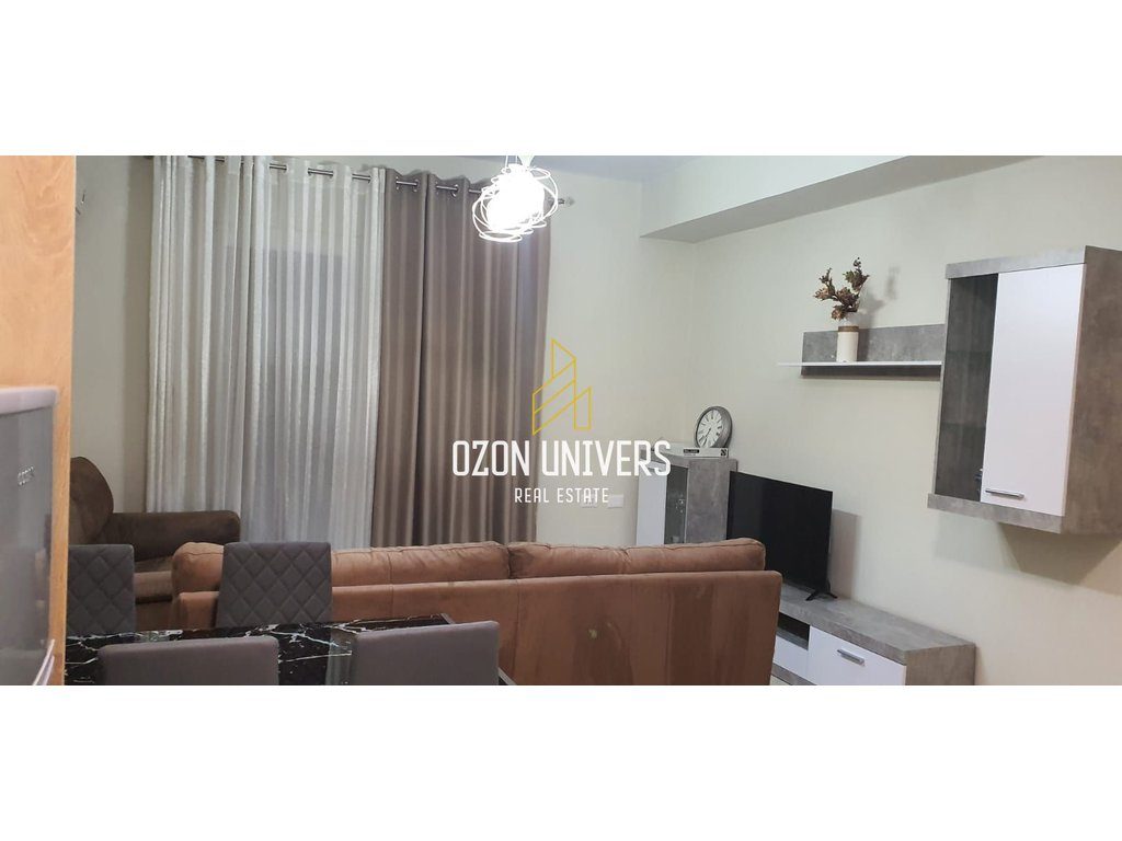Apartament 1+1 për qira në Vasil Shanto, pranë Kesh-it, 550€! 3