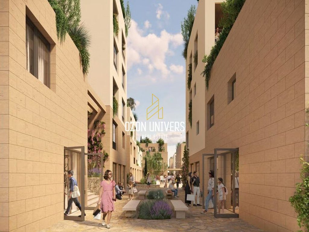 OKAZION! Apartament 2+1 me oborr për Shitje tek Square Village, Dhërmi! 1