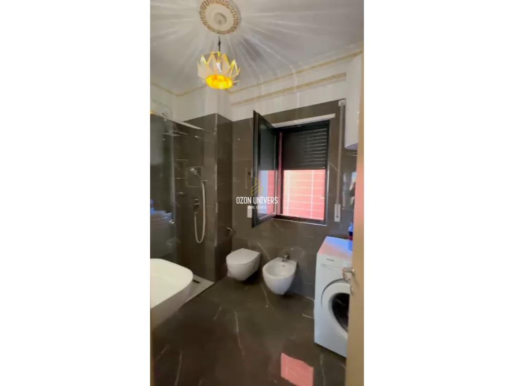 Apartament 2+1+2 me post parkimi për qira tek Green City Residence 4