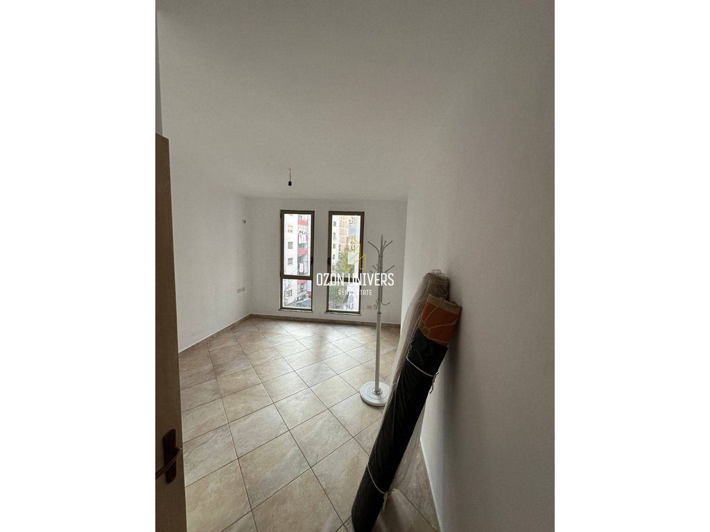 Apartament 1+1 për qira në Yzberisht! 3
