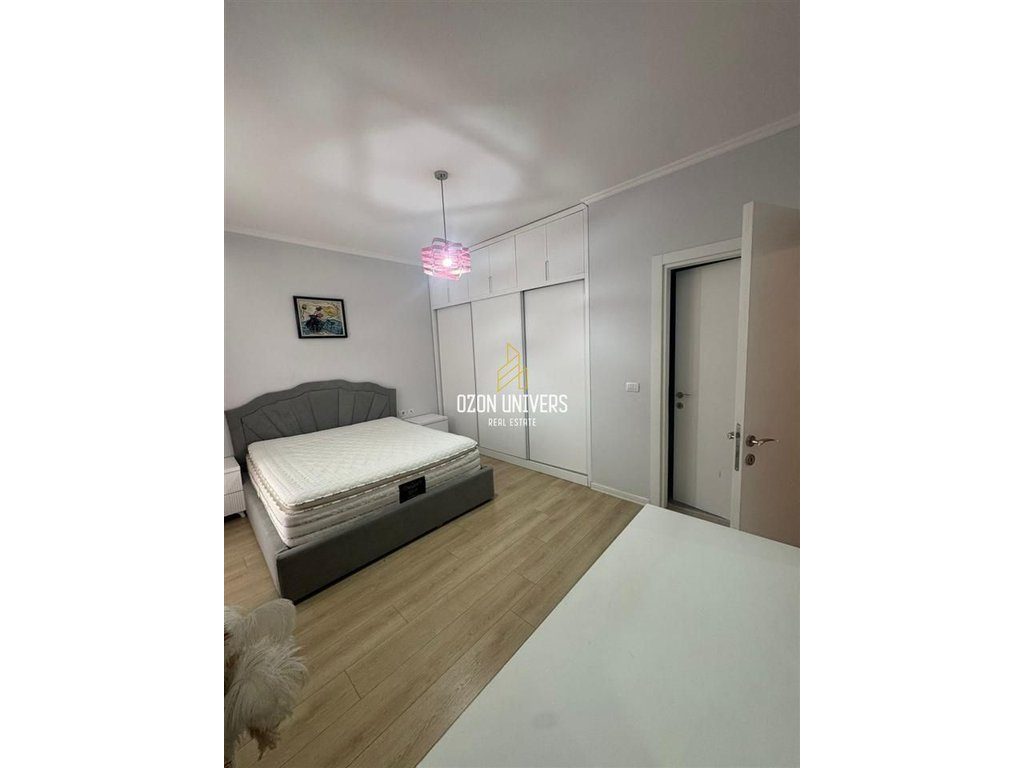 Apartament 2+1+2 për qira tek Casa Italia! 3