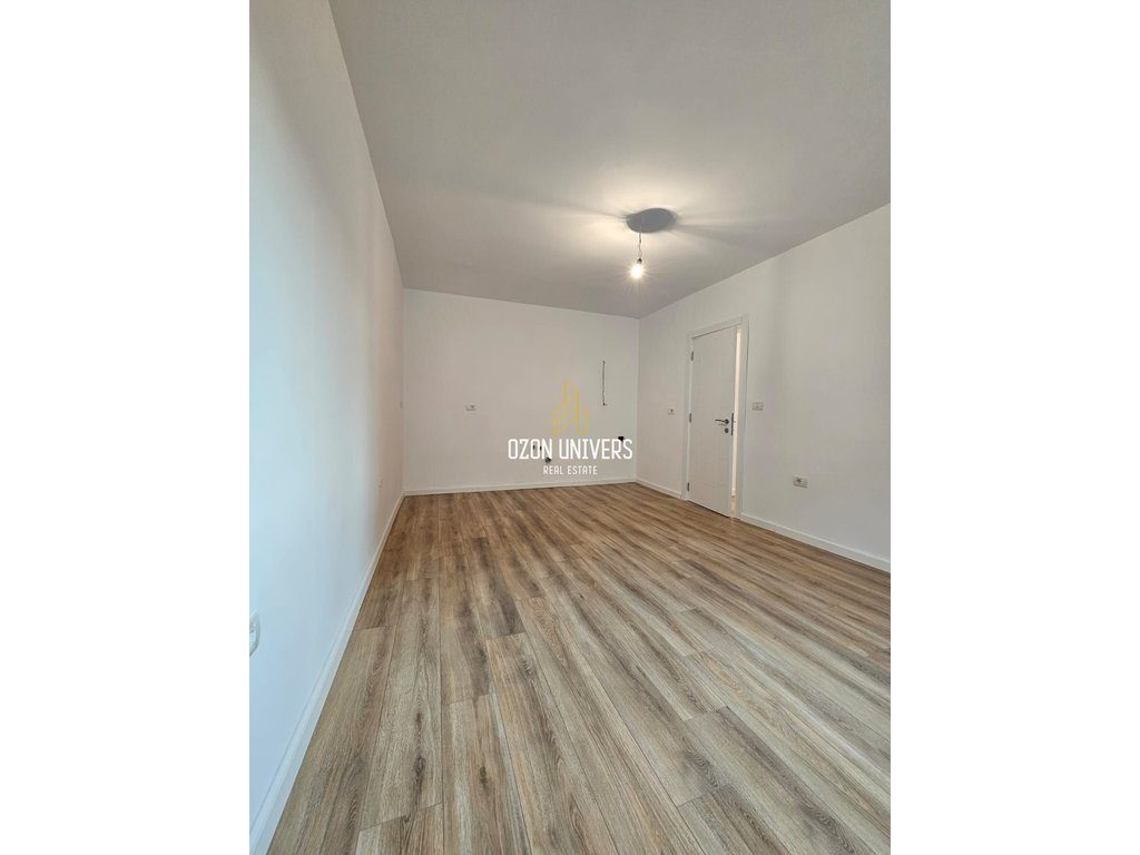 Apartament 1+1 për shitje tek Mozaiku i Tiranës, pranë Zogut të Zi! 2