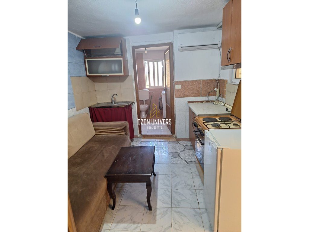 Garsoniere për qira, pranë KMY-së në Laprakë!