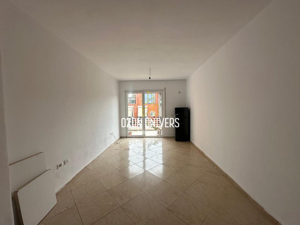 Apartament 1+1 për qira, tek Golden Park 3! 2