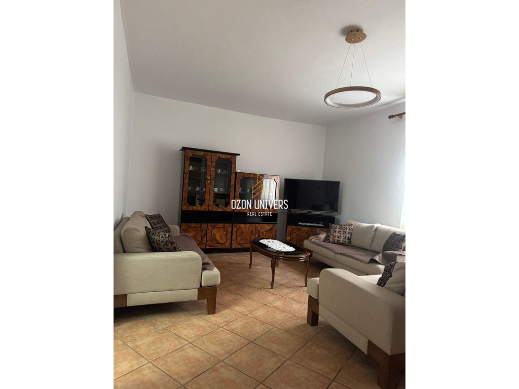 Apartament 2+1 për qira, në Shkozë!