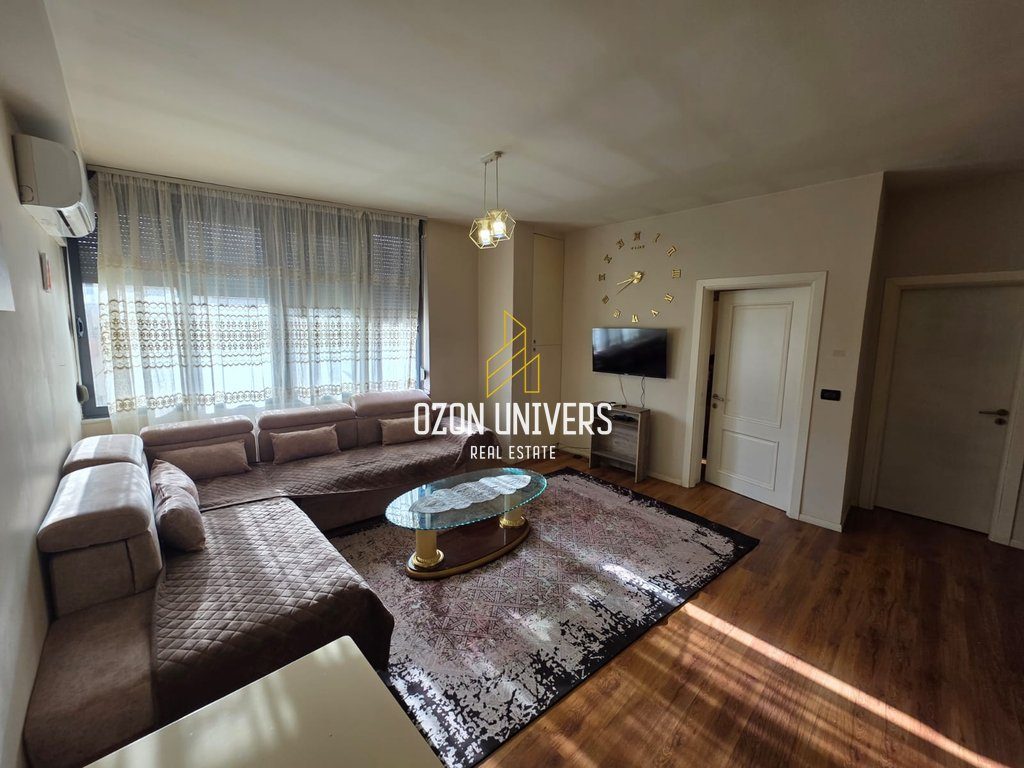 Apartament 1+1 për qira, në Laprakë!