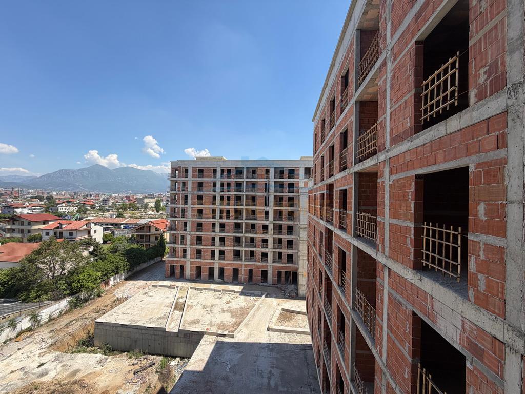 Shitet , Apartament 1+1 , Tirana Entry II , Tirane