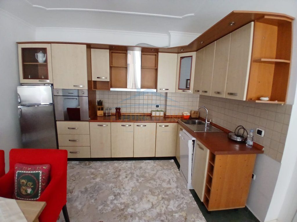 Qera, Apartament 2+1 , Bllok , Tirane 3
